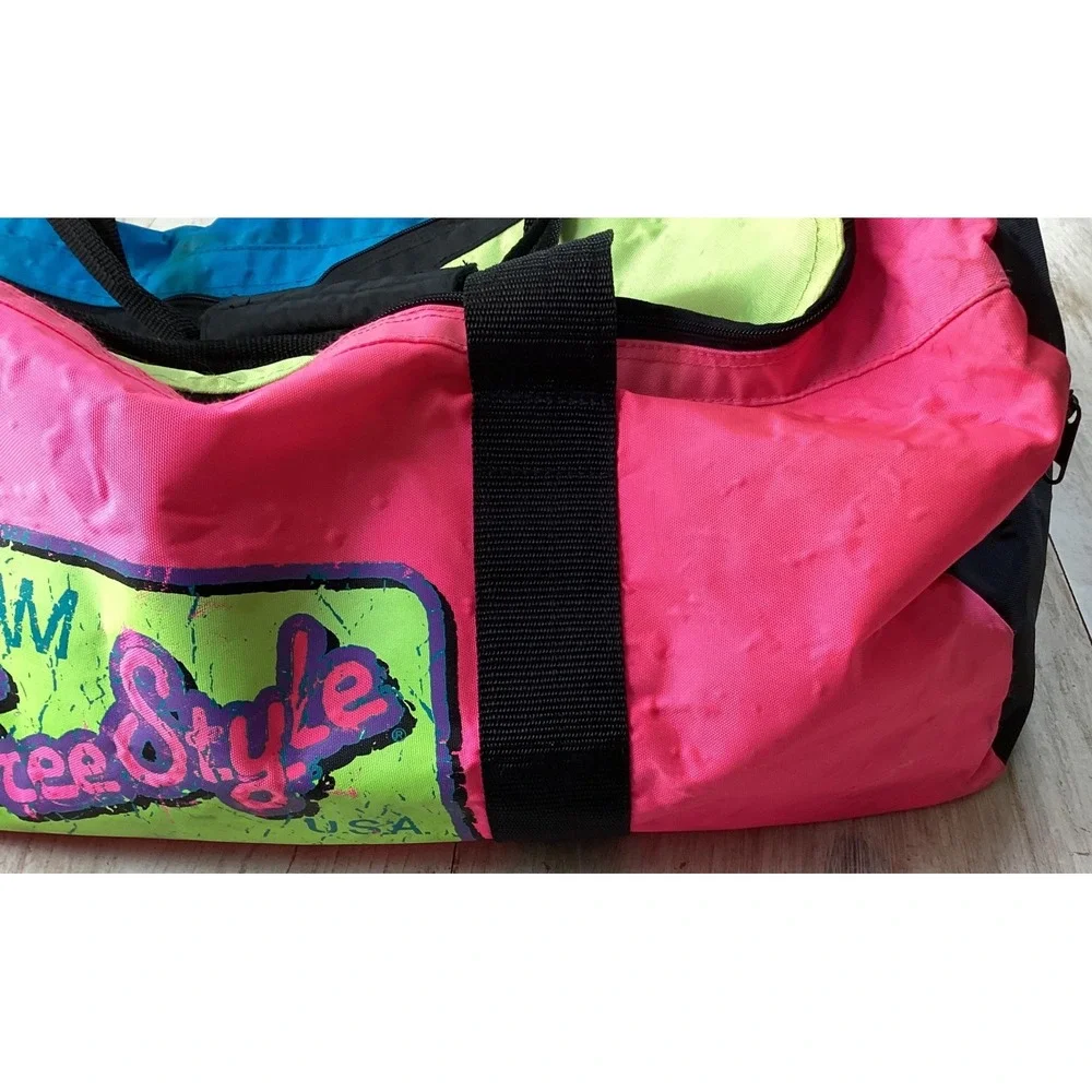 VINTAGE TEAM FREESTYLE BAG BRIGHT NEON COLOR BLOCK GYM DUFFEL